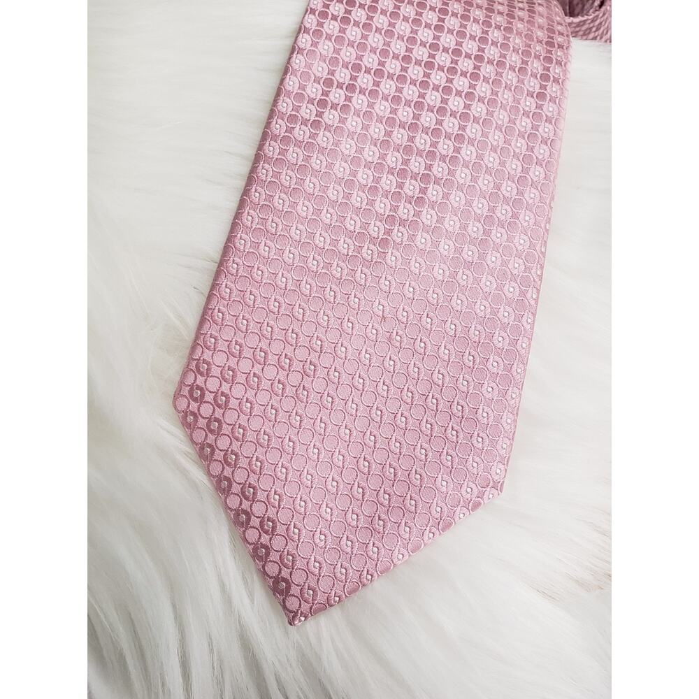 NEW Tasso Elba Necktie Handmade 100% Silk Tie Pink Honeycomb Dots